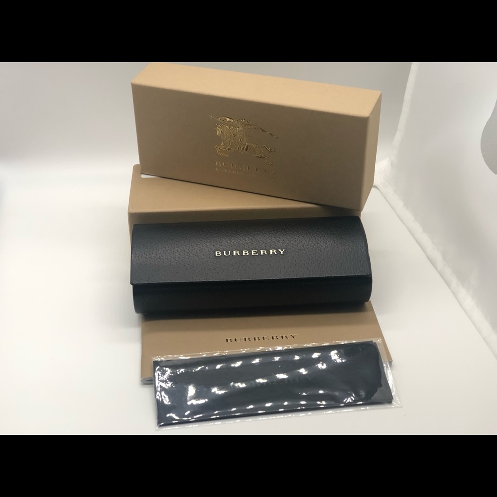 Burberry Sunglasses Black Case